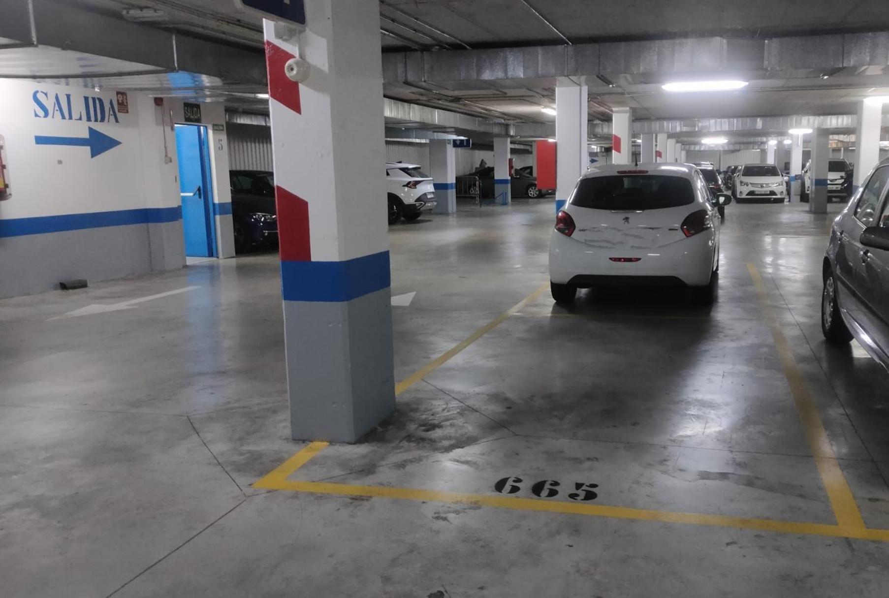Piso Con Parkinprivado Y A10minutosdelaplayaandando Lejlighed Málaga